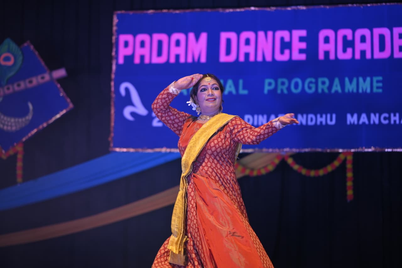 Dramatic Poses - Performance at Padam Dance Academy